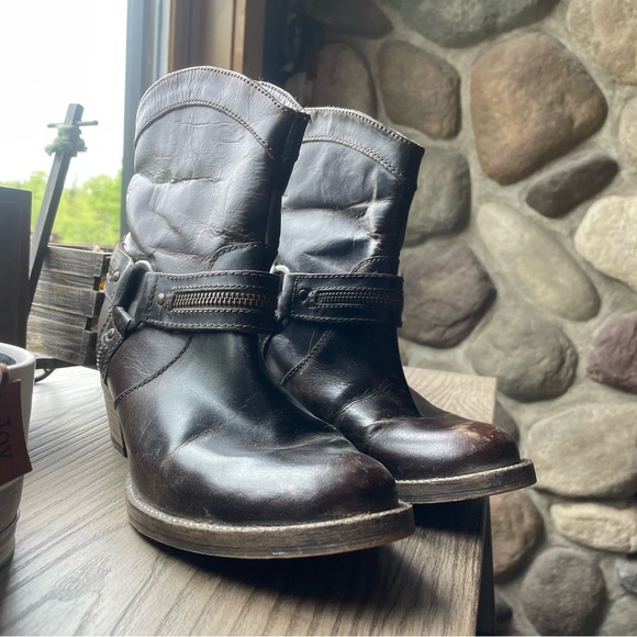 DINGO Leather Ankle Boots 8 - Picture 2 of 8